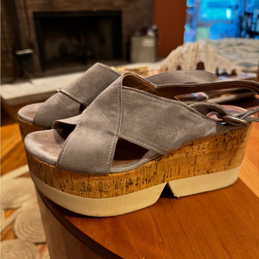 Homers Gray Suede Platform Heels - Picture 5 of 6
